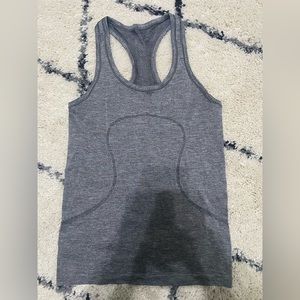 Lululemon swiftly tank size 6